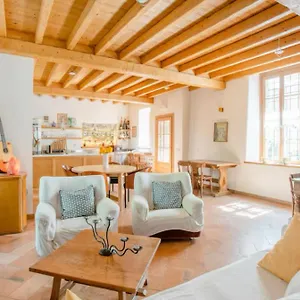 Torre Del Barbarossa Foresteria Bed & Breakfast