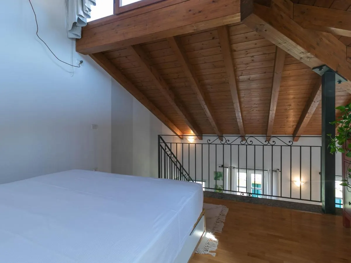 Mamma Ciccia Holiday Home - Casa Azzurra Mandello del Lario Apartment