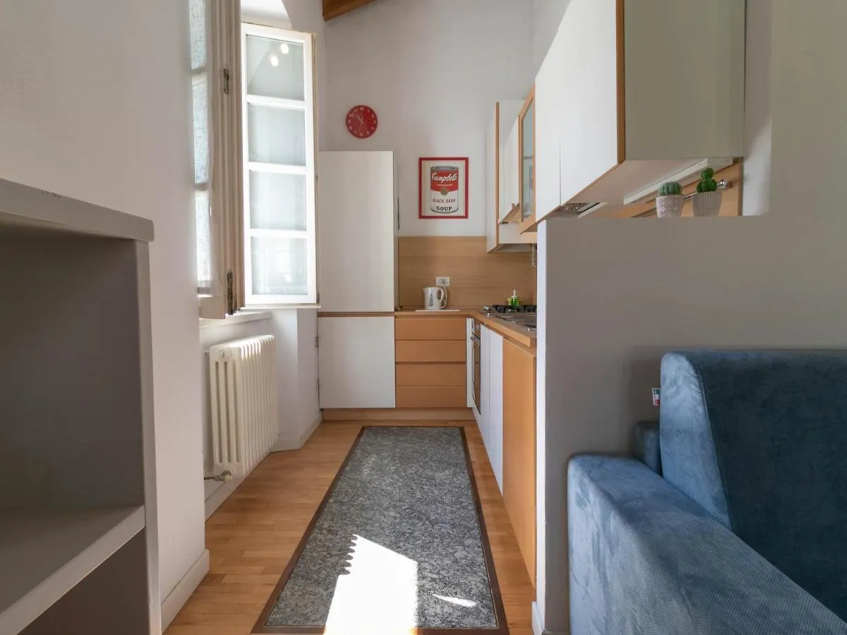 Mamma Ciccia Holiday Home - Casa Azzurra Mandello del Lario 0*,
