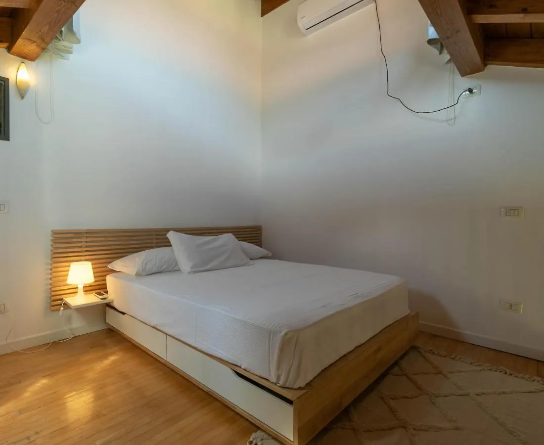 Lägenhet Mamma Ciccia Holiday Home - Casa Azzurra Mandello del Lario Italien